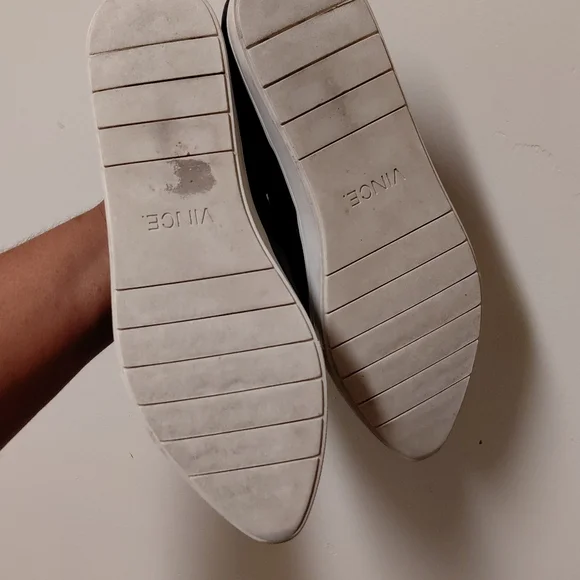 Vince Women's Black Pointy Toe Slip-On Sneakers Size 7.5 - Picture 7 of 9